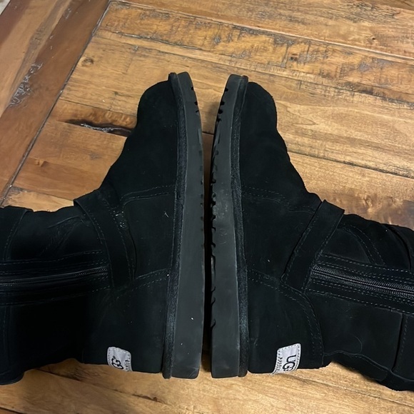 Ugg Black tall boots - Picture 6 of 10